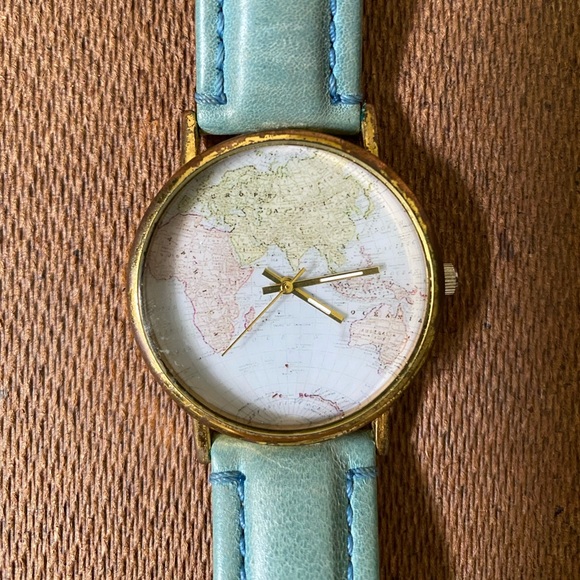 Vintage world map watch - Picture 2 of 5